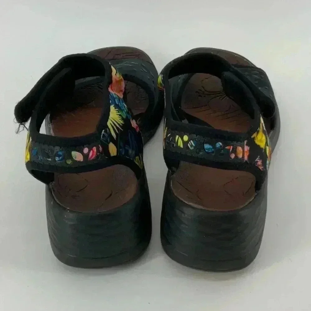 Bzees SANDALS - Picture 2 of 5